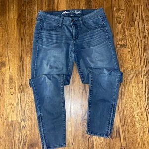 American Eagle Medium washed ankle jeans